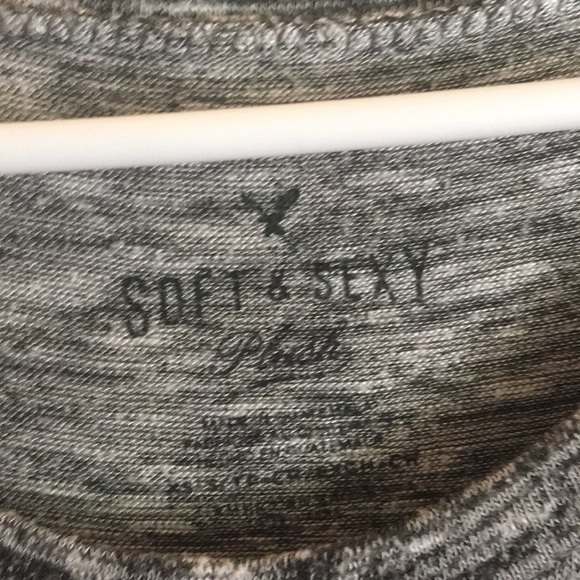 American Eagle Long Sleeve Shirt Soft & Sexy Plush XS Gray Short Rough Hem Slits - Picture 2 of 3